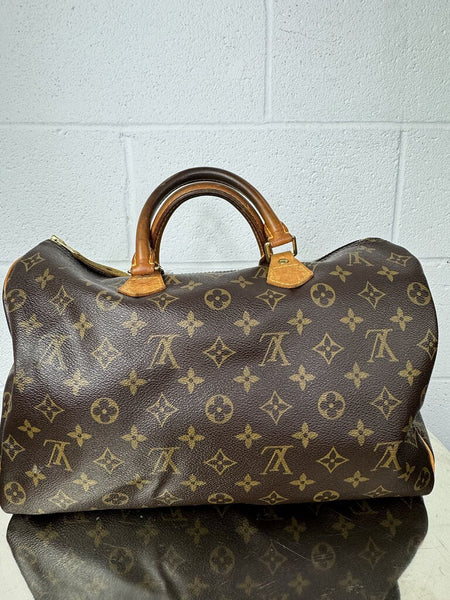 Louis Vuitton Monogram Speedy 35mm